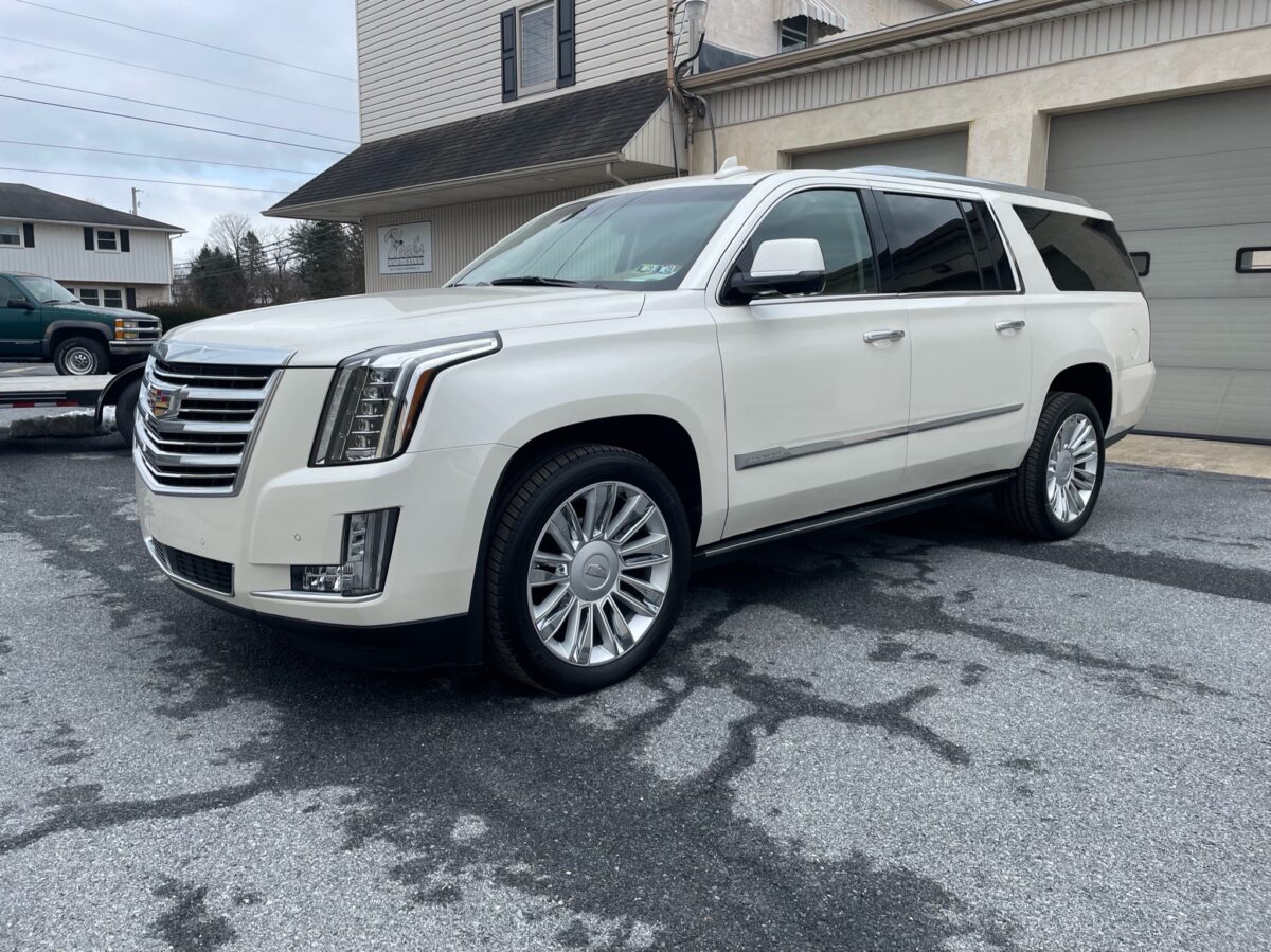 2015 Cadillac Escalade ESV Platinum 4WD in White Diamond Tricoat